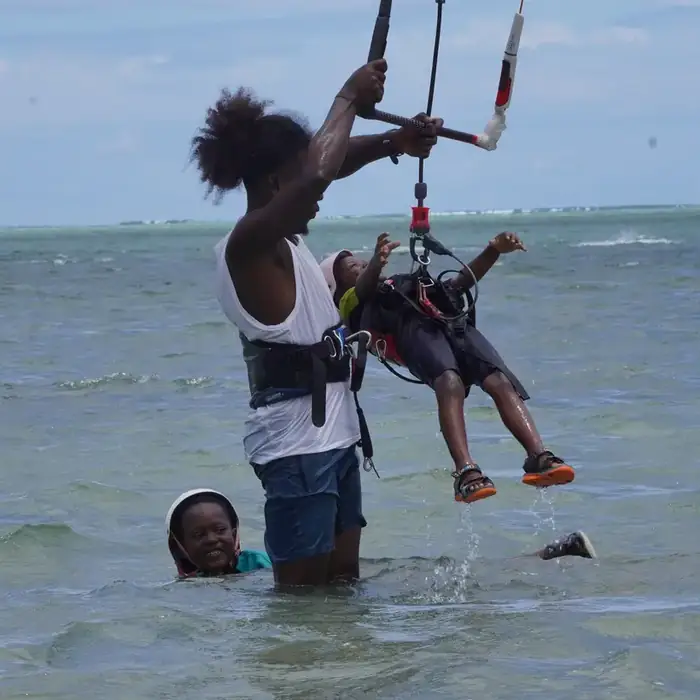 Départ à l'eau accompagné par le moniteur, lagon du Morne